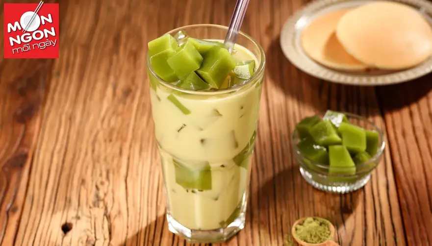 Tr&agrave; sữa gạo rang thạch matcha