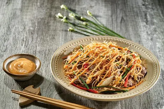 b&uacute;n gạo x&agrave;o mayo