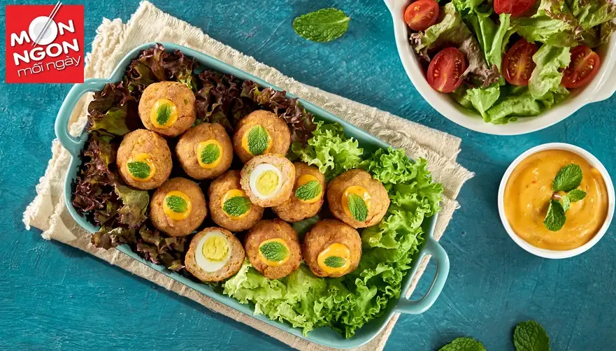 T&ocirc;m thịt bọc trứng c&uacute;t