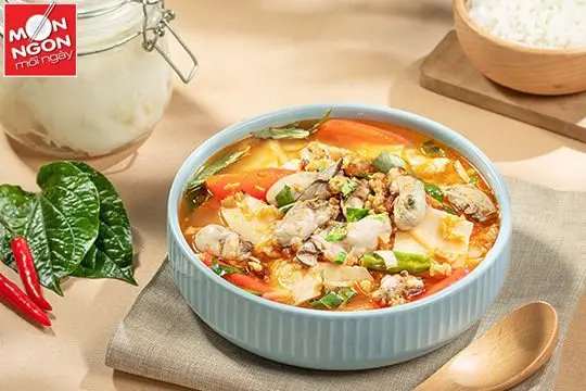 Canh h&agrave;u sữa măng chua