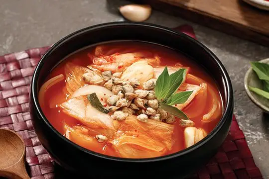 canh hến kim chi