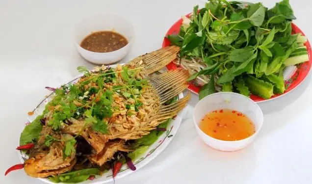 mach ban bi kip chien ca gion ngon khong bi dinh chao 1