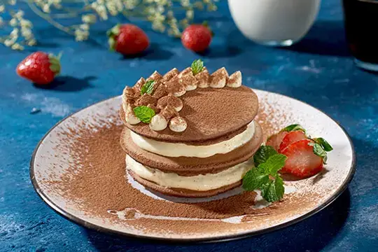 Pancake Tiramisu mềm mịn, đậm hương cacao cho bữa tiệc th&ecirc;m trọn vẹn