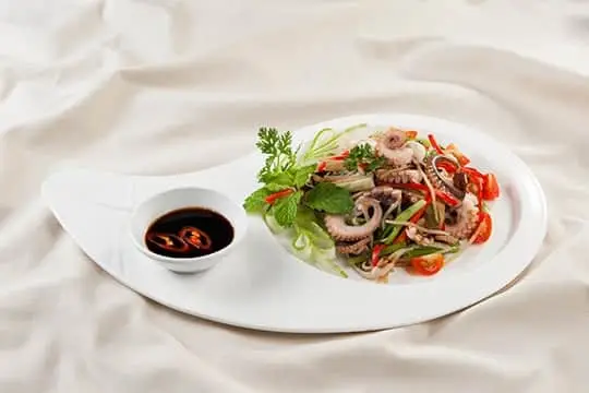 Bạch tuộc x&agrave;o rượu gừng