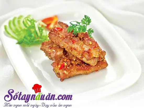 Cách làm sườn chiên tỏi ớt thơm ngon cực dễ – Sổ Tay Nấu Ăn