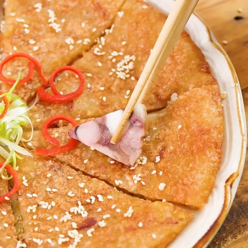C&aacute;ch l&agrave;m b&aacute;nh chưng r&aacute;n với nước