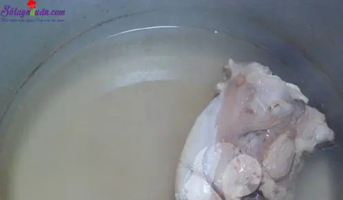 C&aacute;ch l&agrave;m lưỡi x&agrave;o chua ngọt 3