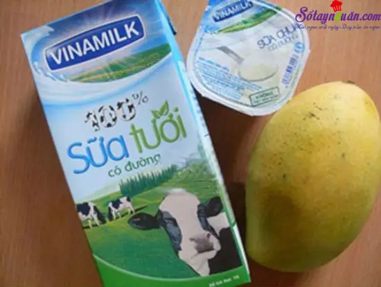 c&aacute;ch l&agrave;m sinh tố xo&agrave;i với sữa tươi 1