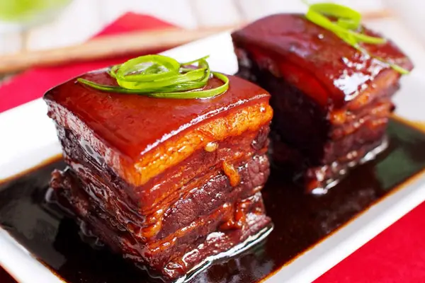 C&aacute;ch l&agrave;m thịt kho đ&ocirc;ng ba chỉ