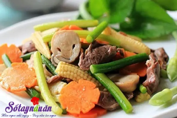 Cật heo x&agrave;o thập