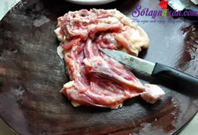 c&aacute;ch l&agrave;m g&agrave; nướng giấy bạc 1