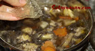 C&aacute;ch l&agrave;m m&oacute;n thịt g&agrave; nấu đ&ocirc;ng 5