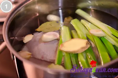 Nộm g&agrave; x&eacute; dưa chuột 1
