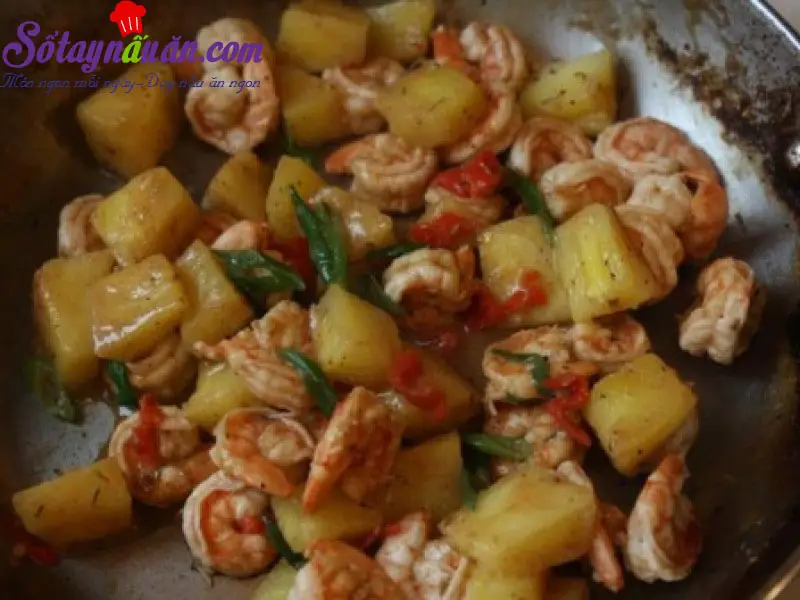c&aacute;ch l&agrave;m t&ocirc;m x&agrave;o dứa 4