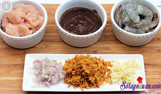 Hủ tiếu x&agrave;o chua ngọt 1