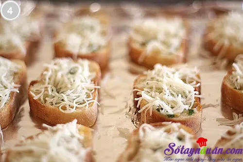 B&aacute;nh m&igrave; bơ tỏi 4