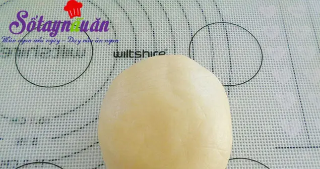 Học l&agrave;m b&aacute;nh trung thu cầu vồng bảy sắc đẹp m&ecirc; mẩn