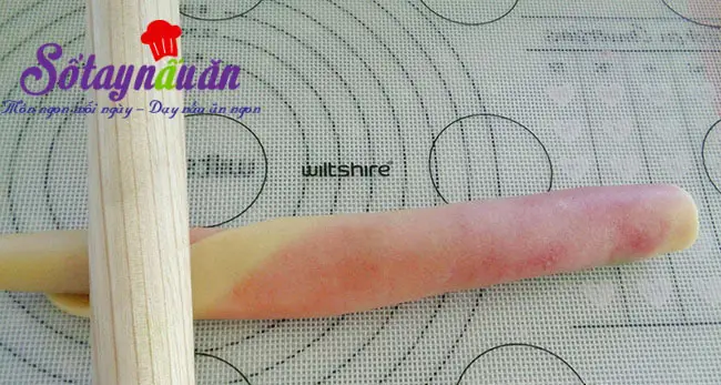 Học l&agrave;m b&aacute;nh trung thu cầu vồng bảy sắc đẹp m&ecirc; mẩn