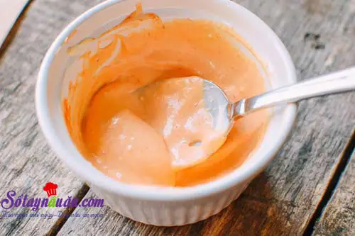 C&aacute;ch l&agrave;m b&aacute;nh m&igrave; kẹp thịt vi&ecirc;n chi&ecirc;n 7
