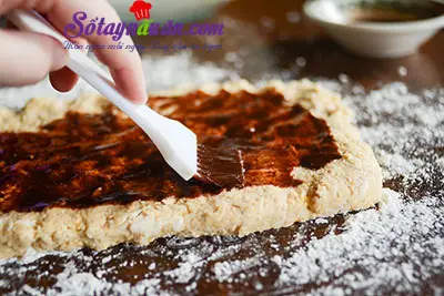Hướng dẫn l&agrave;m b&aacute;nh scones hương quế gi&ograve;n tan thơm ngon 7(1)