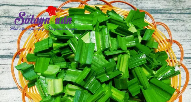 Học l&agrave;m thạch l&aacute; dứa sữa tươi thơm m&aacute;t cực đ&atilde; 1