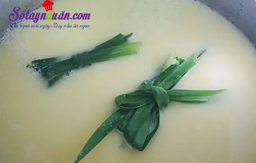 Hướng dẫn l&agrave;m sữa ng&ocirc; ấm n&oacute;ng ng&agrave;y gi&oacute; lạnh về 3