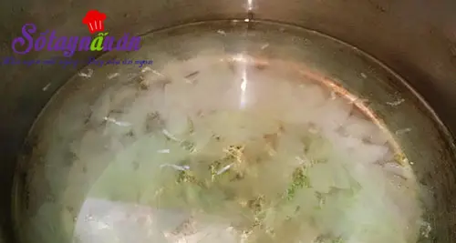 Hướng dẫn nấu ch&egrave; nha đam hạt sen thơm m&aacute;t ng&agrave;y h&egrave;