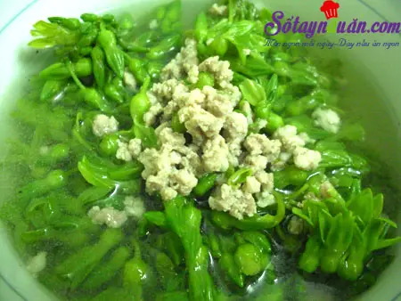 Cách nấu súp hoa thiên lý bổ mát cho ngày hè