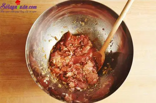 c&aacute;ch l&agrave;m b&uacute;n thịt nướng 2
