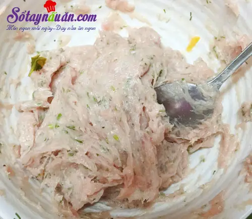 C&aacute;ch l&agrave;m chả c&aacute; vi&ecirc;n sốt mayonnaise chi&ecirc;n x&ugrave; 2