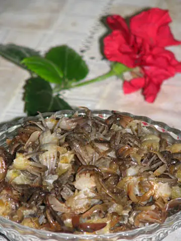 C&aacute;ch l&agrave;m cua đồng rang sốt me chua ngọt 1