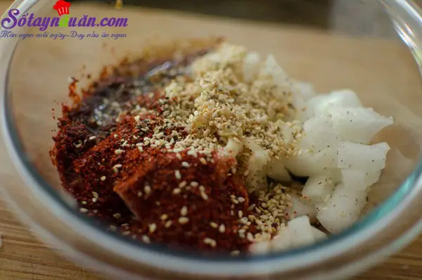 C&aacute;ch l&agrave;m đậu phụ r&aacute;n trứng kiểu H&agrave;n chua cay tuyệt ngon 3