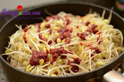 C&aacute;ch l&agrave;m đậu phụ x&agrave;o gi&aacute; đỗ lạ m&agrave; tuyệt ngon 6