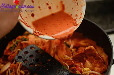 C&aacute;ch l&agrave;m đậu phụ x&agrave;o gi&aacute; đỗ lạ m&agrave; tuyệt ngon 9