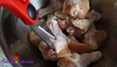 C&aacute;ch l&agrave;m g&agrave; c&agrave; ri với kem lạ miệng m&agrave; tuyệt ngon 1