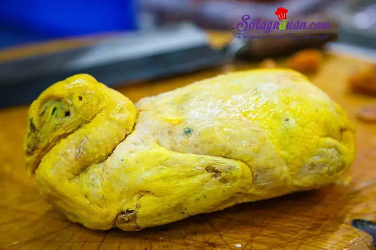 C&aacute;ch l&agrave;m g&agrave; r&uacute;t xương nhồi jambon 5
