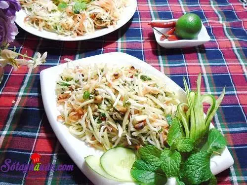 C&aacute;ch l&agrave;m nộm xo&agrave;i rau củ 10