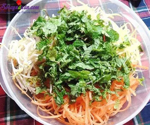 C&aacute;ch l&agrave;m nộm xo&agrave;i rau củ 9