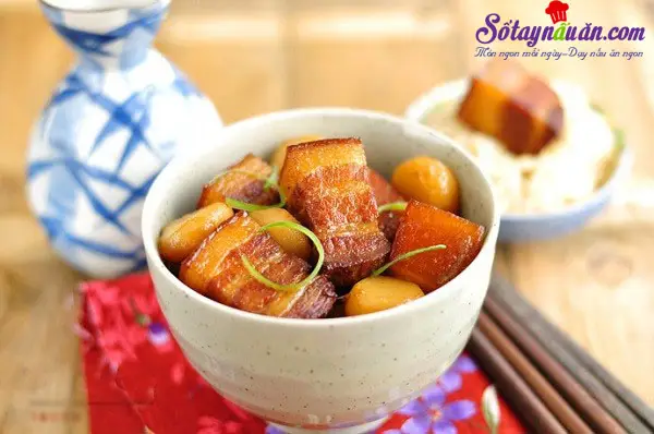 C&ocirc;ng thức cho m&oacute;n thịt kho củ năng đậm đ&agrave; đưa cơm kết quả