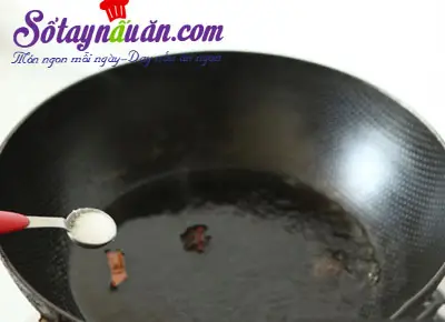 C&ocirc;ng thức thịt vi&ecirc;n trứng c&uacute;t sốt lạ miệng 6