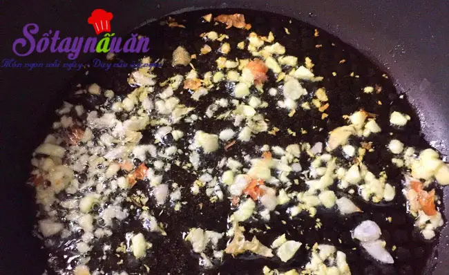 C&aacute;ch l&agrave;m miến x&agrave;o hải sản
