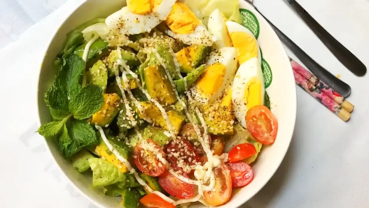 c&aacute;ch l&agrave;m salad bơ sốt m&egrave; rang 3