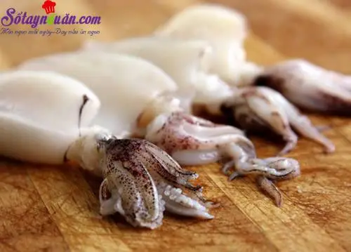 huong-dan-muc-nhoi-thit-nuong-thom-nuc-mui-buoc-1