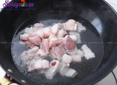 Hướng dẫn làm thịt kho măng tre cực ngon cực dễ 1