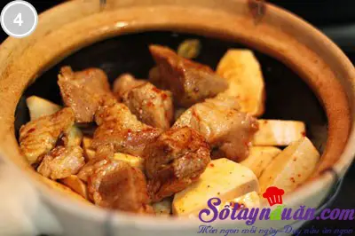 Khoai sọ kho thịt 4