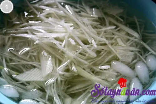 Nộm đu đủ xanh tai lợn 1