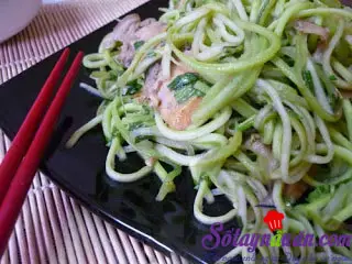 Bầu xào trai: Bí quyết nấu ngon, giải nhiệt hè siêu dễ