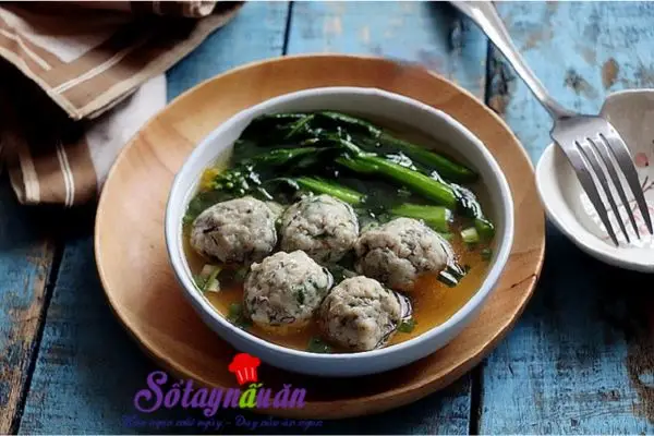 Tối Nay Ăn Gì? Canh Cải Cá Viên Nóng Hổi, Dễ Làm