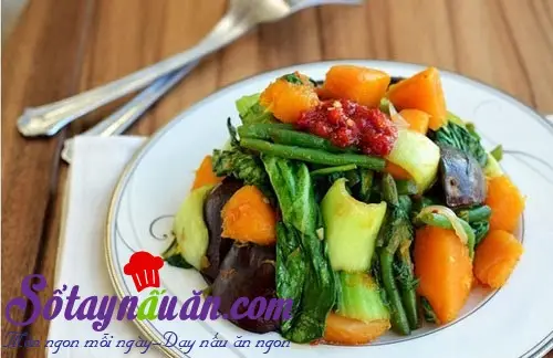 Làm Rau Xào Củ Quả Đơn Giản: Gợi Ý Bữa Tối Thanh Đạm