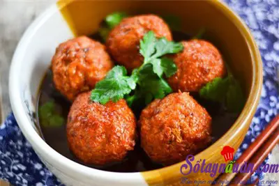 Thịt viên rim xì dầu: Công thức dễ làm, ngon cơm khó cưỡng!